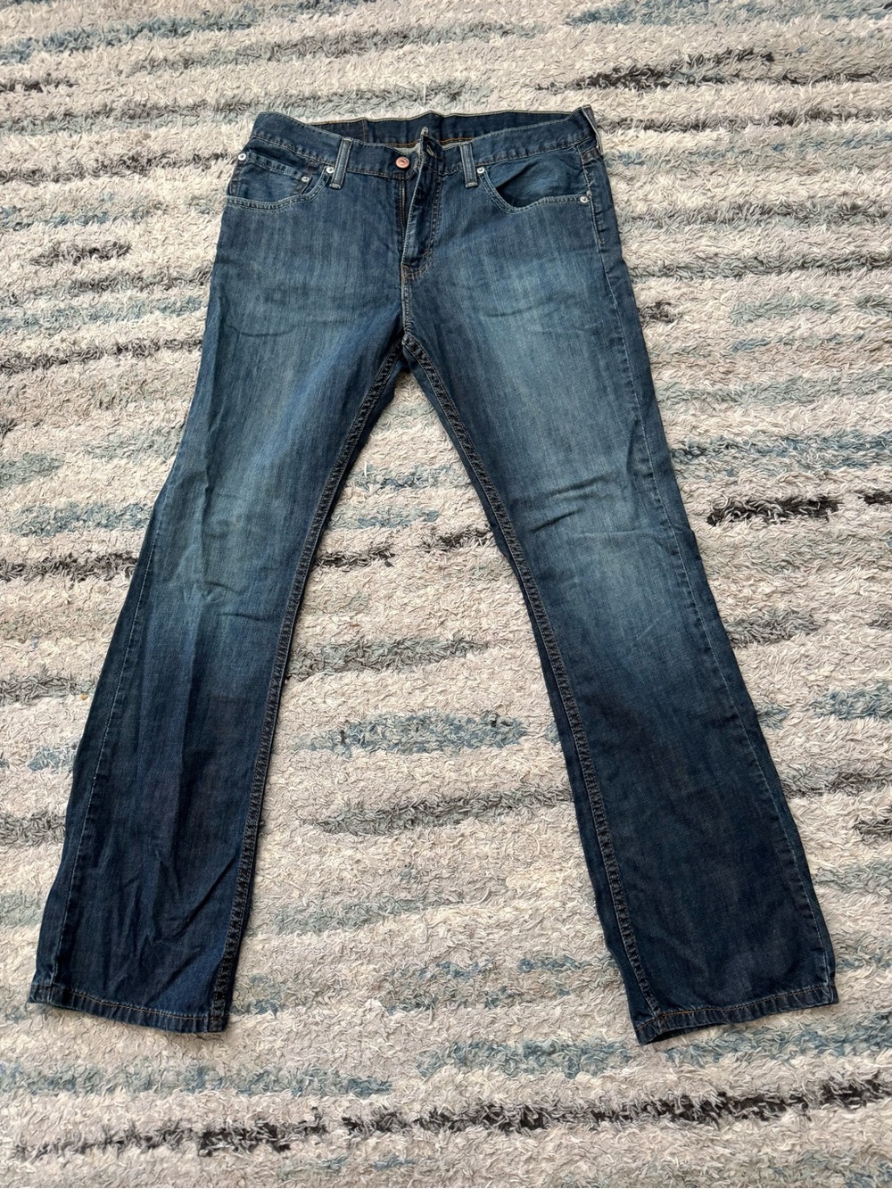 Levi's 502 Men's 32x30 Bootcut Jeans in Dark Blue